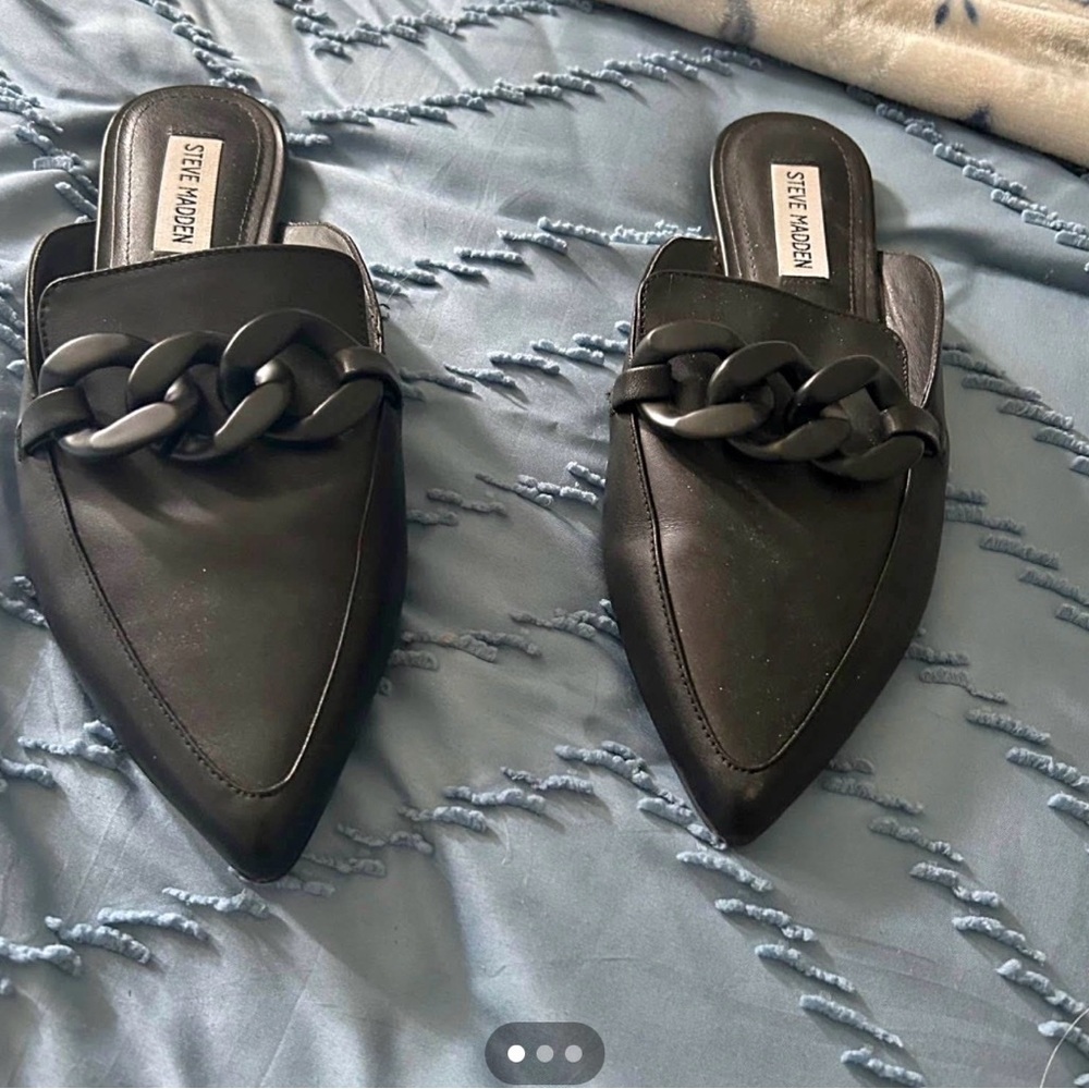Steve Madden Black Pointed Chain-Trim Slip-On Mules